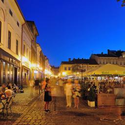 676145f55222c_rynek-bielsko-biala-lucjusz-cykarski.jpg